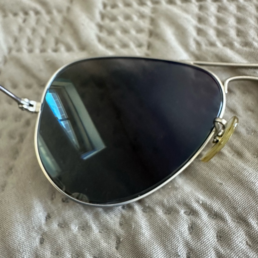 Vintage Ray-Ban Polarized Metallic Silver Aviator Shades - Picture 8 of 8